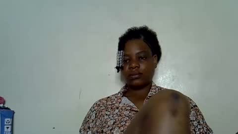 Snapshot of milk_titz chatting on January 2025 07:04:01 AM kinwity online show from January 2025 07:04:01 AM