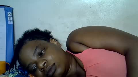 Snapshot of milk_titz chatting on January 2025 08:26:02 AM kinwity online show from January 2025 08:26:02 AM