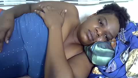 Snapshot of milk_titz chatting on January 2025 04:48:01 AM kinwity online show from January 2025 04:48:01 AM