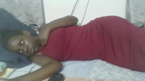 Snapshot of milk_titz chatting on February 2025 07:16:02 PM kinwity online show from February 2025 07:16:02 PM