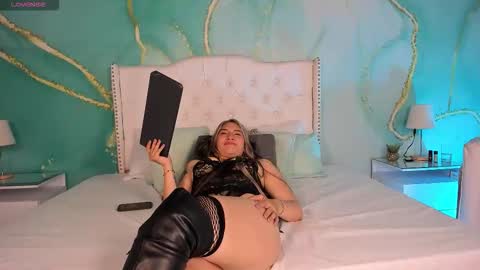 Snapshot of milkavelvett chatting on February 2026 11:49:02 AM MiLKa VeLvEtT online show from February 2026 11:49:02 AM