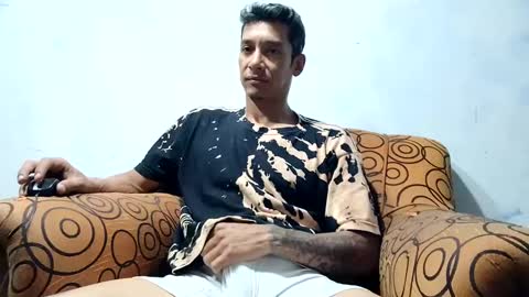 Snapshot of milkhammer chatting on December 2024 01:53:02 AM Hammer online show from December 2024 01:53:02 AM