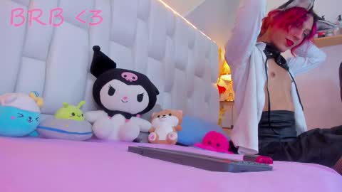 Snapshot of milkwhore1 chatting on September 2025 12:28:02 PM Michelle online show from September 2025 12:28:02 PM