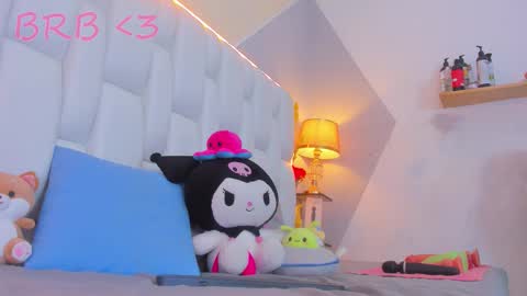 Snapshot of milkwhore1 chatting on September 2025 12:17:02 PM Michelle online show from September 2025 12:17:02 PM