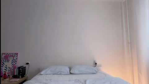 milky__way_ online show from April 2026 01:41:02 PM