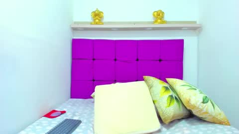 Snapshot of milky_way_18 chatting on February 2025 08:49:01 PM milky_way_18 online show from February 2025 08:49:01 PM