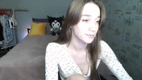Milky online show from November 2025 03:52:01 AM