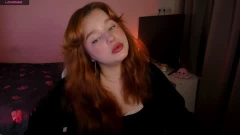 Snapshot of milky_wayx chatting on December 2024 05:27:01 AM Lisa online show from December 2024 05:27:01 AM