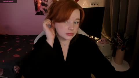 Snapshot of milky_wayx chatting on December 2024 07:06:02 AM Lisa online show from December 2024 07:06:02 AM