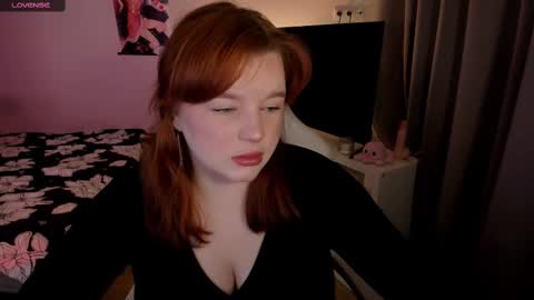 Snapshot of milky_wayx chatting on March 2025 05:43:02 AM Lisa online show from March 2025 05:43:02 AM