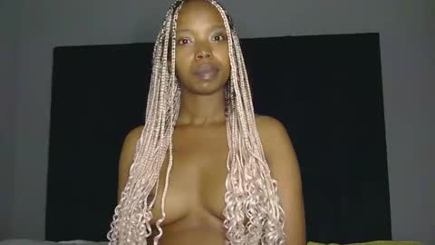 Milkytitis online show from February 2026 10:51:02 PM