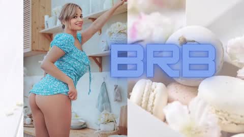 Snapshot of milla_kuni chatting on December 2024 11:28:01 PM Mila online show from December 2024 11:28:01 PM