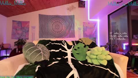 Snapshot of milla_milla chatting on January 2025 05:13:01 AM milla_milla online show from January 2025 05:13:01 AM