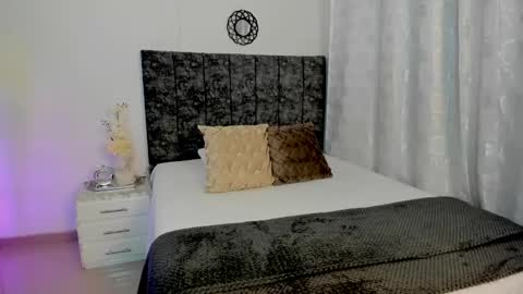 Snapshot of milla_pixxie chatting on February 2025 02:19:02 AM Milagros online show from February 2025 02:19:02 AM