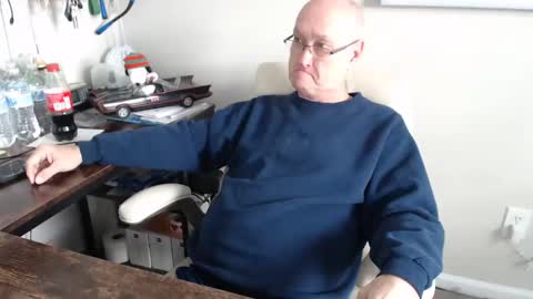 Snapshot of millenium0129 chatting on January 2025 04:30:02 PM millenium0129 online show from January 2025 04:30:02 PM