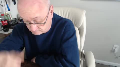 Snapshot of millenium0129 chatting on February 2025 04:57:01 PM millenium0129 online show from February 2025 04:57:01 PM