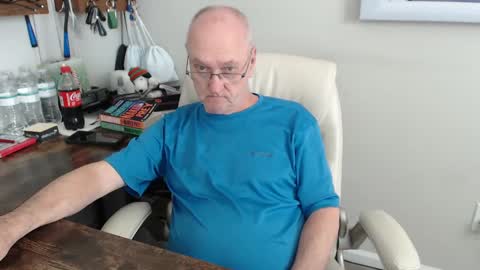 Snapshot of millenium0129 chatting on October 2025 03:54:02 PM millenium0129 online show from October 2025 03:54:02 PM