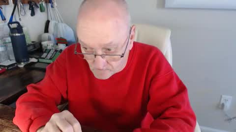 Snapshot of millenium0129 chatting on December 2025 04:57:02 PM millenium0129 online show from December 2025 04:57:02 PM