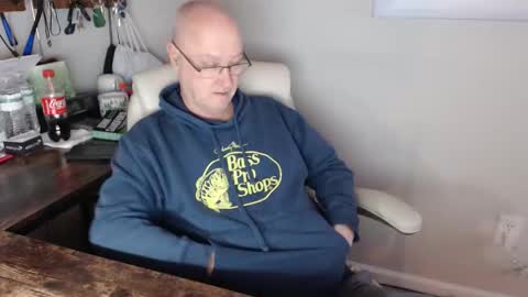 Snapshot of millenium0129 chatting on December 2025 01:58:02 AM millenium0129 online show from December 2025 01:58:02 AM