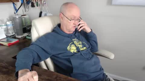 Snapshot of millenium0129 chatting on January 2026 05:48:01 PM millenium0129 online show from January 2026 05:48:01 PM