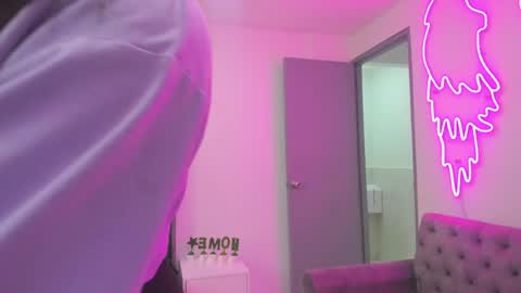 miller_silvana online show from May 2026 11:40:02 AM