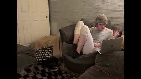 Snapshot of millerjdm chatting on February 2025 08:30:02 AM SlimnHungOH online show from February 2025 08:30:02 AM