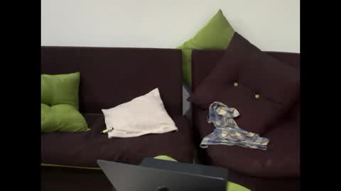 Snapshot of millerjdm chatting on October 2025 10:32:02 PM SlimnHungOH online show from October 2025 10:32:02 PM