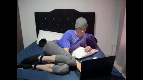 Snapshot of millerjdm chatting on October 2025 09:24:02 PM SlimnHungOH online show from October 2025 09:24:02 PM