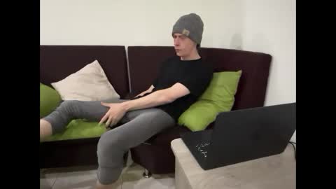 Snapshot of millerjdm chatting on November 2025 06:06:01 PM SlimnHungOH online show from November 2025 06:06:01 PM