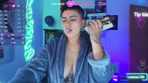 Im girl my name is Johana  online show from November 2025 08:41:01 PM