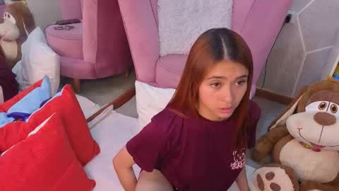 Snapshot of milleyjones_ chatting on November 2025 07:59:02 PM milleyjones_ online show from November 2025 07:59:02 PM