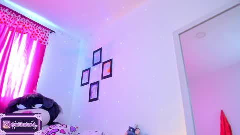 Snapshot of millie_lamar chatting on November 2025 03:34:01 PM online show from November 2025 03:34:01 PM