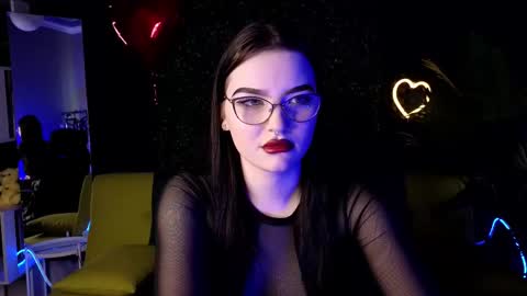 Snapshot of milliedoll chatting on February 2025 08:40:01 AM Millie online show from February 2025 08:40:01 AM