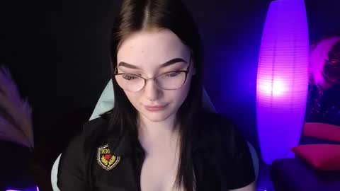 Snapshot of milliedoll chatting on March 2025 04:24:02 AM Millie online show from March 2025 04:24:02 AM