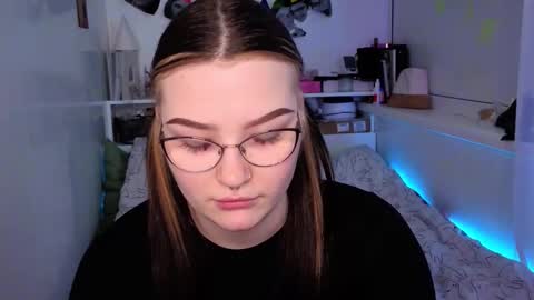 Snapshot of milliedoll chatting on November 2025 07:30:01 AM Millie online show from November 2025 07:30:01 AM