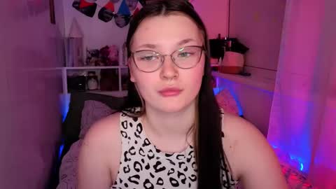 Snapshot of milliedoll chatting on November 2025 10:16:02 AM Millie online show from November 2025 10:16:02 AM