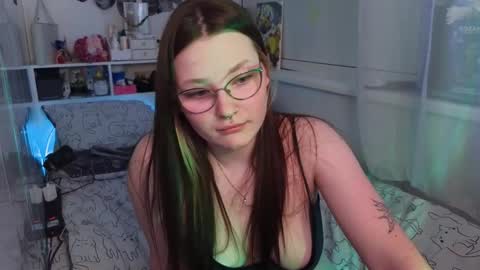 Snapshot of milliedoll chatting on February 2026 04:16:02 AM Millie online show from February 2026 04:16:02 AM