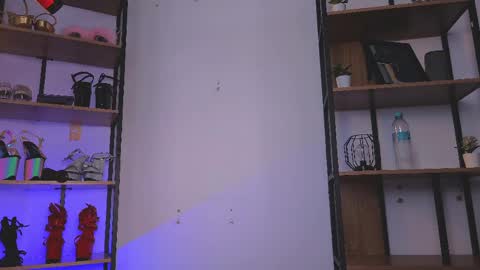 Mila  online show from April 2026 06:45:01 PM