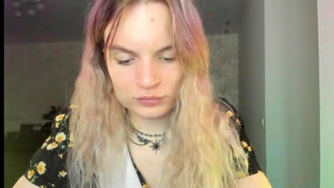 Snapshot of millikira006 chatting on May 2026 07:34:02 PM mili-kira online show from May 2026 07:34:02 PM