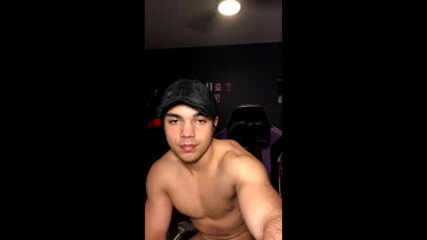 Snapshot of millssiikk chatting on December 2025 05:25:02 AM millssiikk online show from December 2025 05:25:02 AM