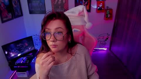 Monkey D Maddie online show from December 2024 08:33:01 PM