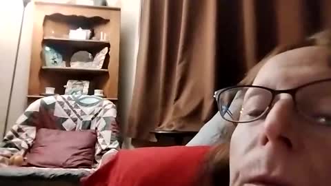 Snapshot of miloanj chatting on November 2025 03:27:01 AM miloanj online show from November 2025 03:27:01 AM