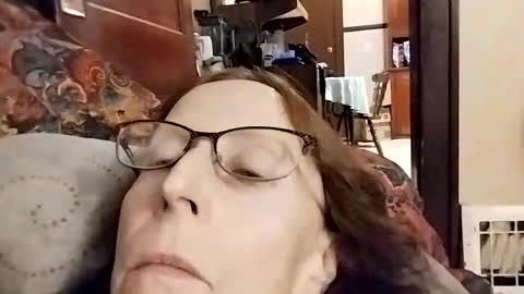 Snapshot of miloanj chatting on December 2025 02:50:02 AM miloanj online show from December 2025 02:50:02 AM