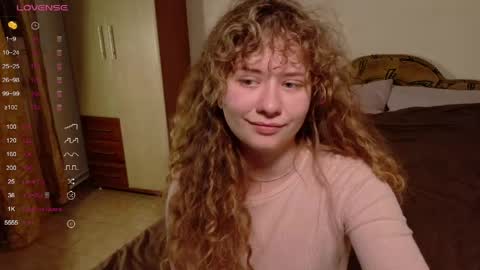 milounee online show from May 2026 09:45:01 PM