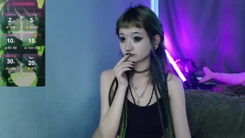 Snapshot of milten_trish chatting on April 2026 02:51:02 AM milten_trish online show from April 2026 02:51:02 AM