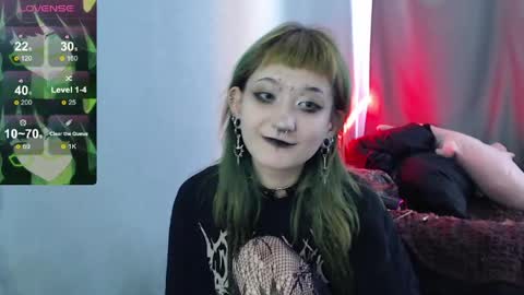 Snapshot of milten_trish chatting on May 2026 01:49:01 PM milten_trish online show from May 2026 01:49:01 PM