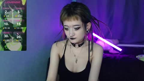 Snapshot of milten_trish chatting on May 2026 06:16:02 PM milten_trish online show from May 2026 06:16:02 PM
