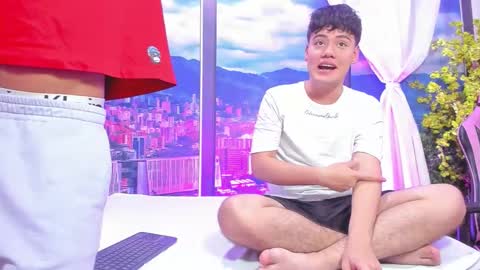 miltondelis online show from October 2025 03:18:02 AM