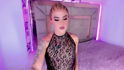 Snapshot of miludollts chatting on February 2026 02:27:02 AM kendall online show from February 2026 02:27:02 AM