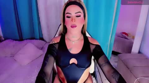 Snapshot of miludollts chatting on February 2026 07:23:01 AM kendall online show from February 2026 07:23:01 AM